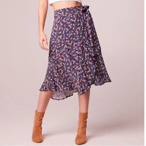 BOG Band of the free Linaelle Purple Floral Wrap Skirt, size S new with tags